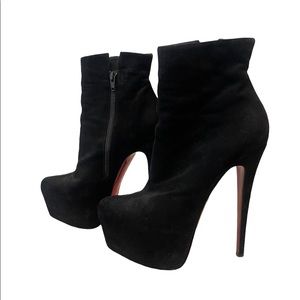 Christian Louboutin Suede Daffodil Lady Dat Booties in Black